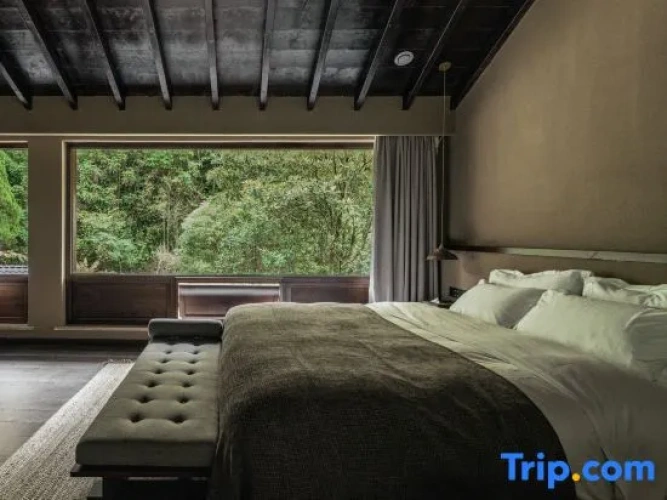 Premier Double room with view