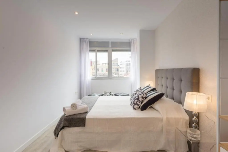Urbe10 Angel Ganivet 2 Bedrooms Apartment