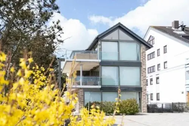 Strandallee 100 Strandschönheit