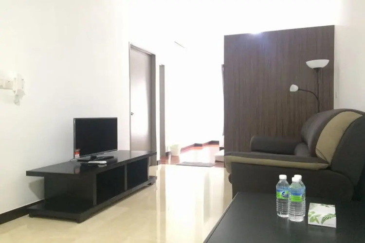 Vinz at Silverscape Luxury Residence
