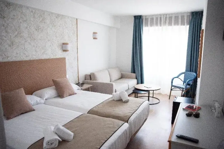 Standard Double room with balcony