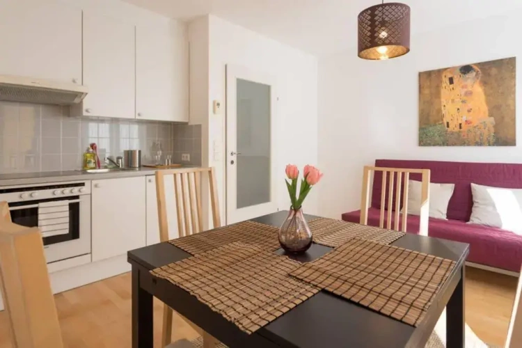 1 Bedroom Apartment