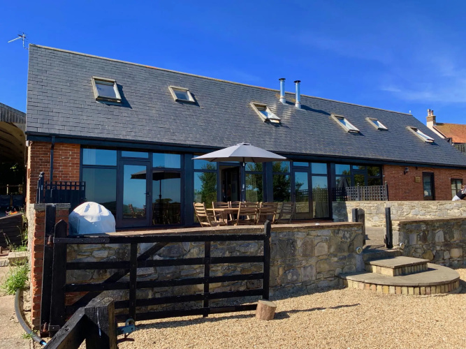 Tithe Barn a Stunning family home with views