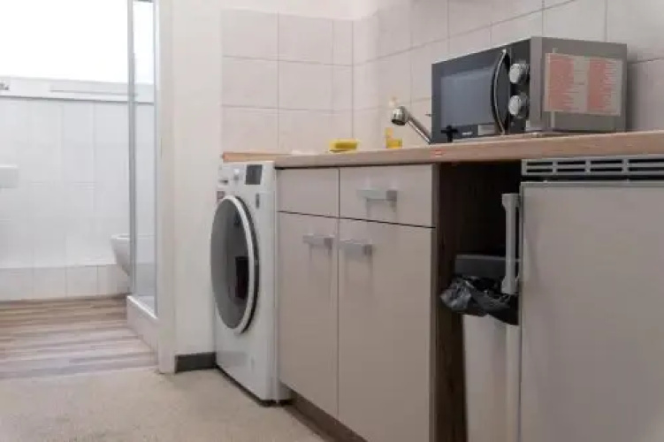 Monteurwohnung - Hostel - Zimmer - Hotel easy