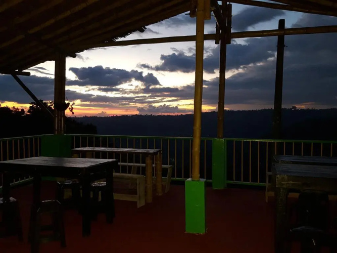 Hostal Girasoles