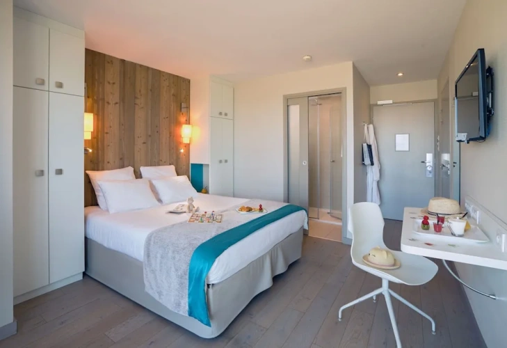 Superior Double room with partial sea view