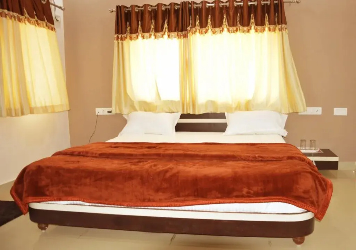 Hotel Rudra Plaza