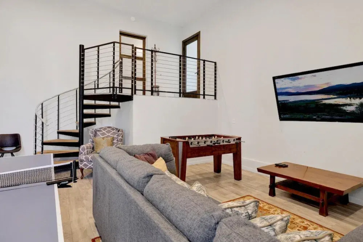 Hillside Hideaway #603