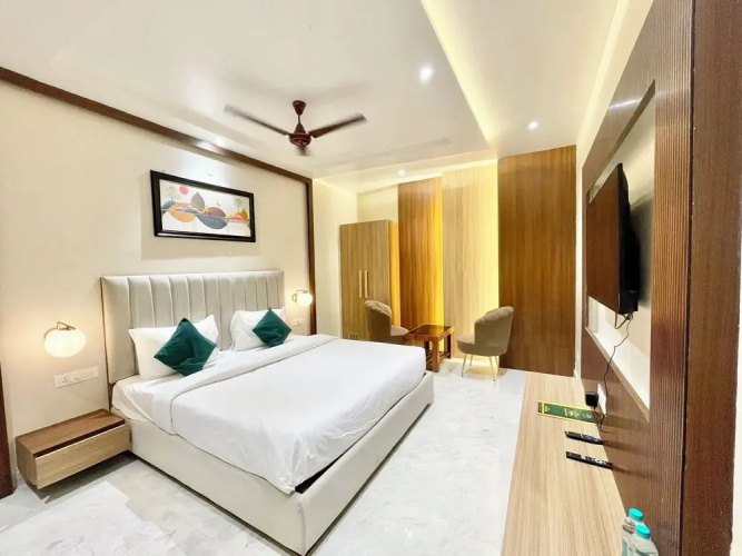 Sea View Hotel- Puri near Temple & Beach
