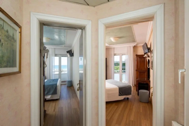Standard Family room with partial sea view