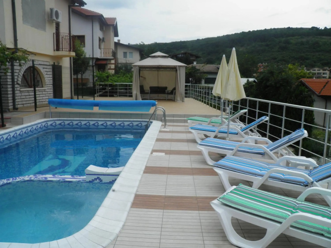 villa MAK