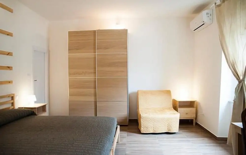 Deluxe Quadruple room with city view