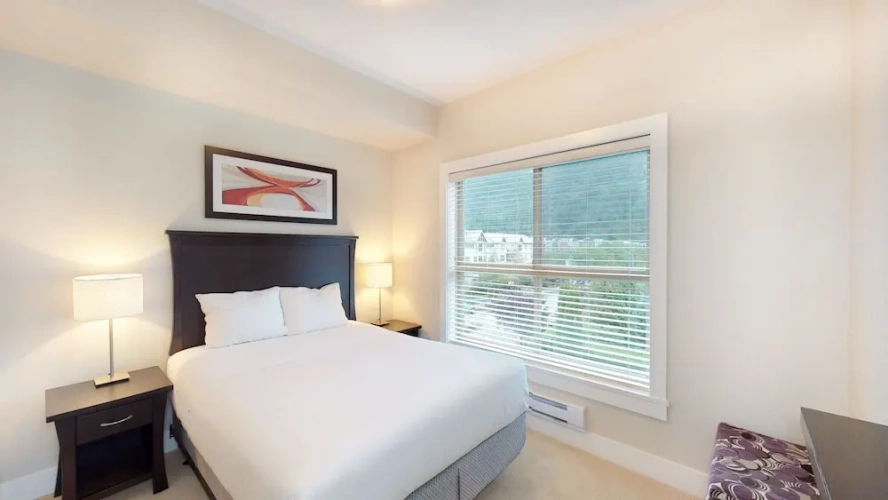 3 Bedrooms Penthouse Suite with balcony