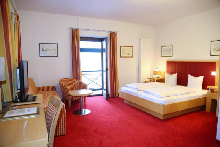Superior Double room with lake view