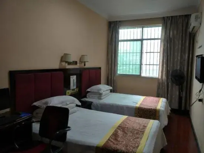 Jinping Shuntian Hotel