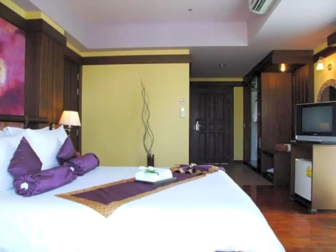 Triple Suite