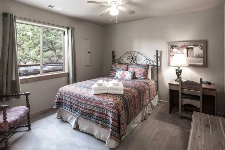 About Time - Three Bedroom Cabin