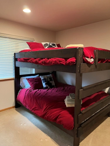 3 Bedrooms Cottage