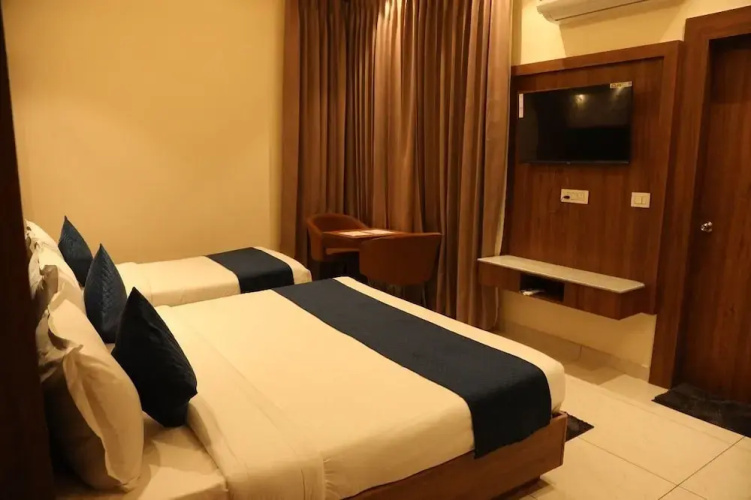 Hotel Sahil Suites