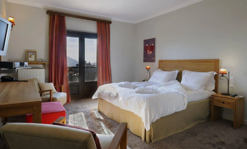 Jennifer Home Hotel