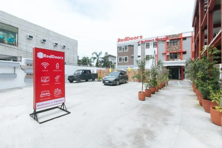Reddoorz Plus @ D'builders Poblacion - Bgc