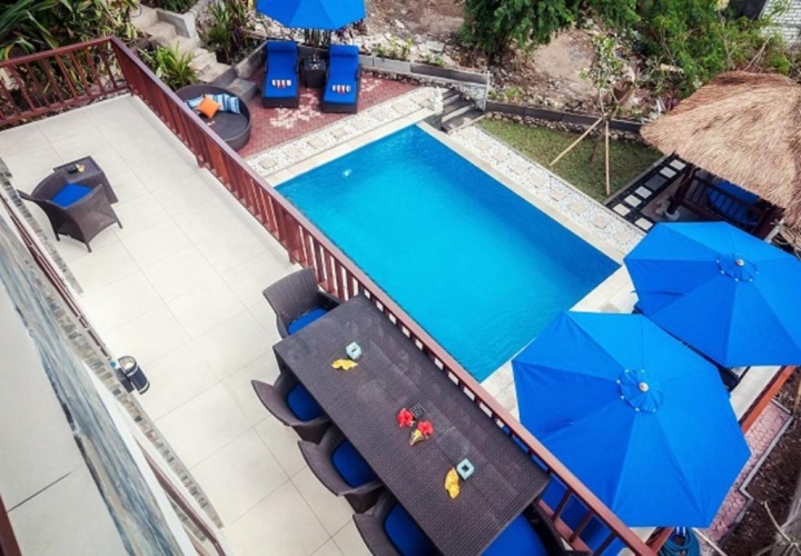 4 Bedrooms Villa