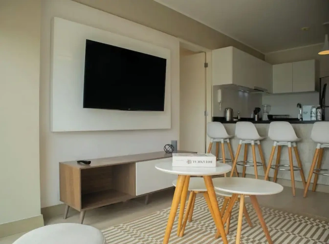 3 Bedrooms Apartment