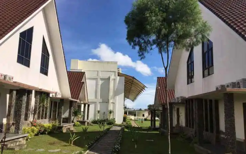 Puncak Raya Hotel - Cisarua