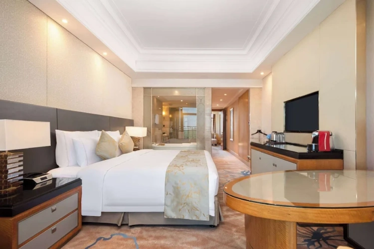 Executive Double Suite with balcony and with ocean view