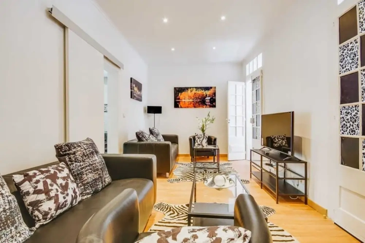 3 Bedrooms Apartment with balcony
