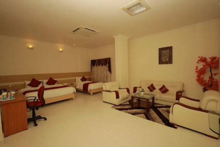 Hotel Dsf Grand Plazas