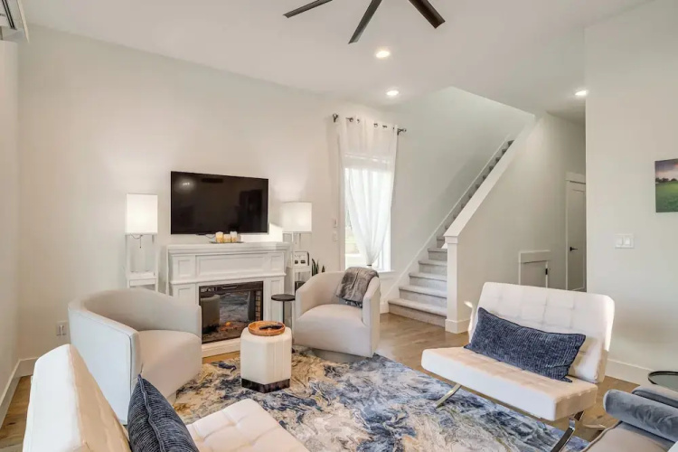 Eagle Point Golf Retreat: Pool Access + Patio!