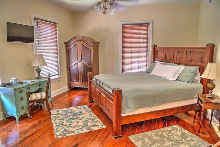 Open Gates Bed & Breakfast