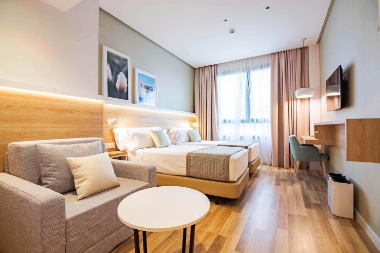 Twin room