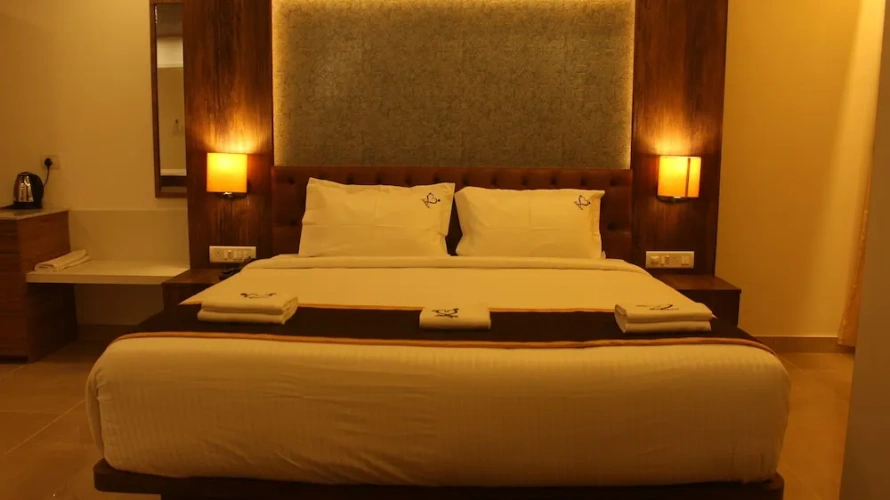 1 Bedroom Standard room with balcony and with garden view