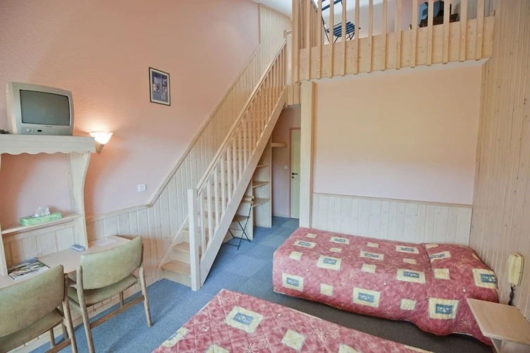 Standard Quadruple Family room