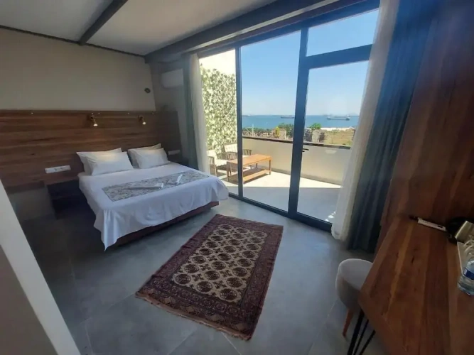 Superior Double room with balcony and with sea view
