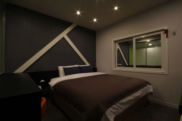 The M Hotel