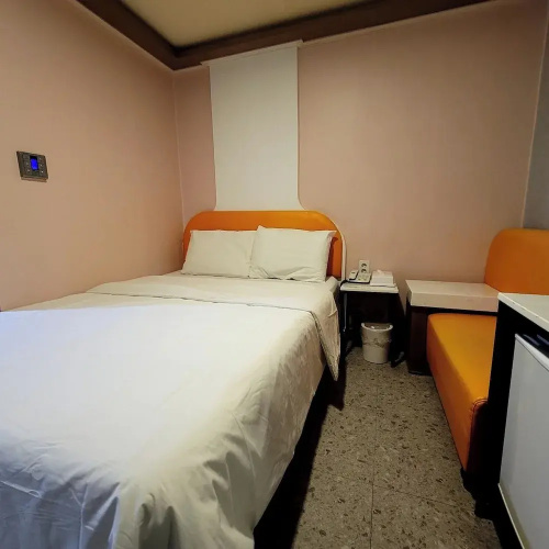 SKY Motel