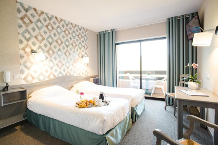 Standard Double room with garden view
