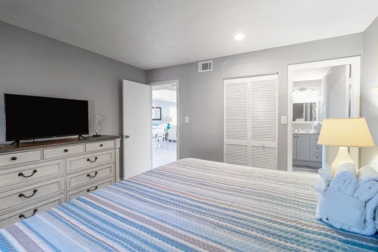 Heron Pointe E1 2 Bedroom Condo