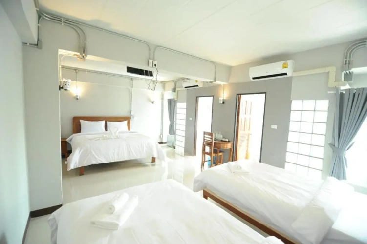 Standard Quadruple room