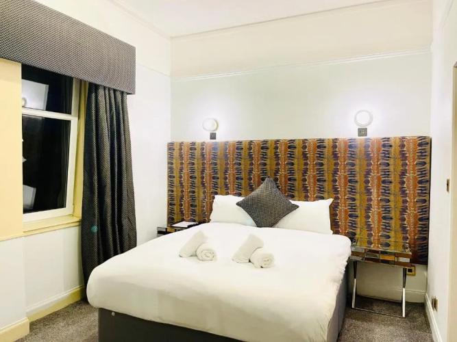 Lovat Hotel
