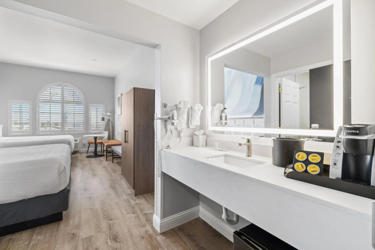 Hotel Skye SFO