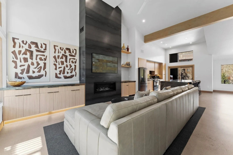 Ina's Way Townhomes, Unit D
