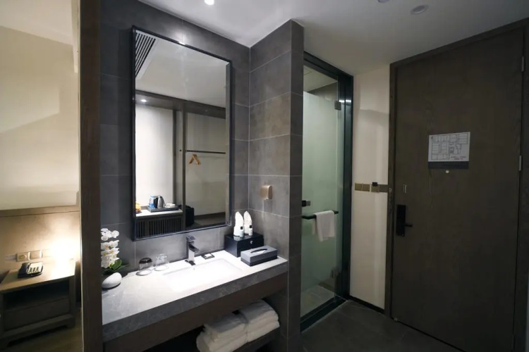 AII Life Serviced Residence