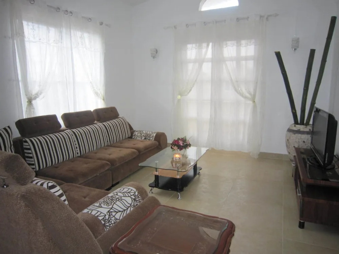 Jolie Villa Santa