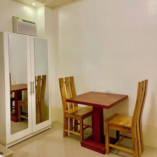 Iwa Hotel