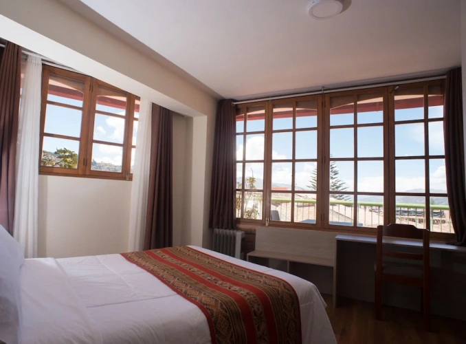 Standard Twin room with balcony