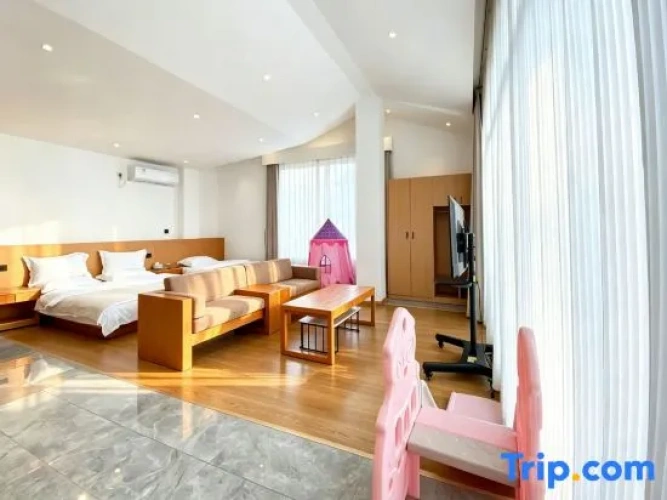 Standard Family room